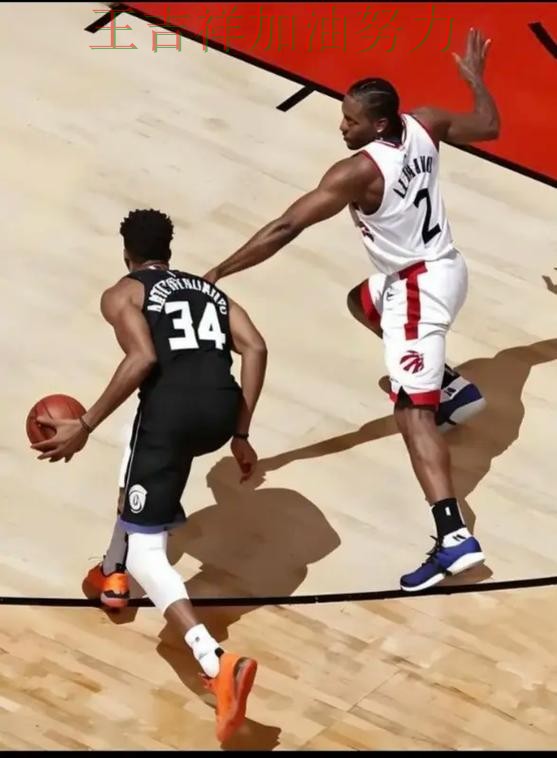 伦纳德高效输出展现核心价值 防守端问题再次暴露